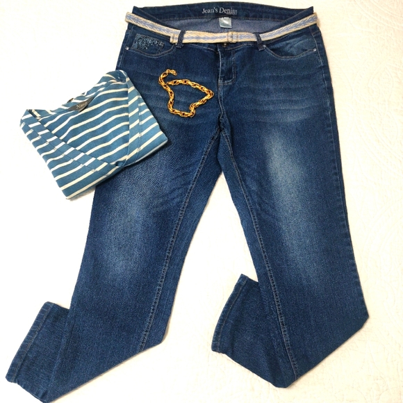 Jean's Denim Denim - Jean's Denim embroidered jeans.